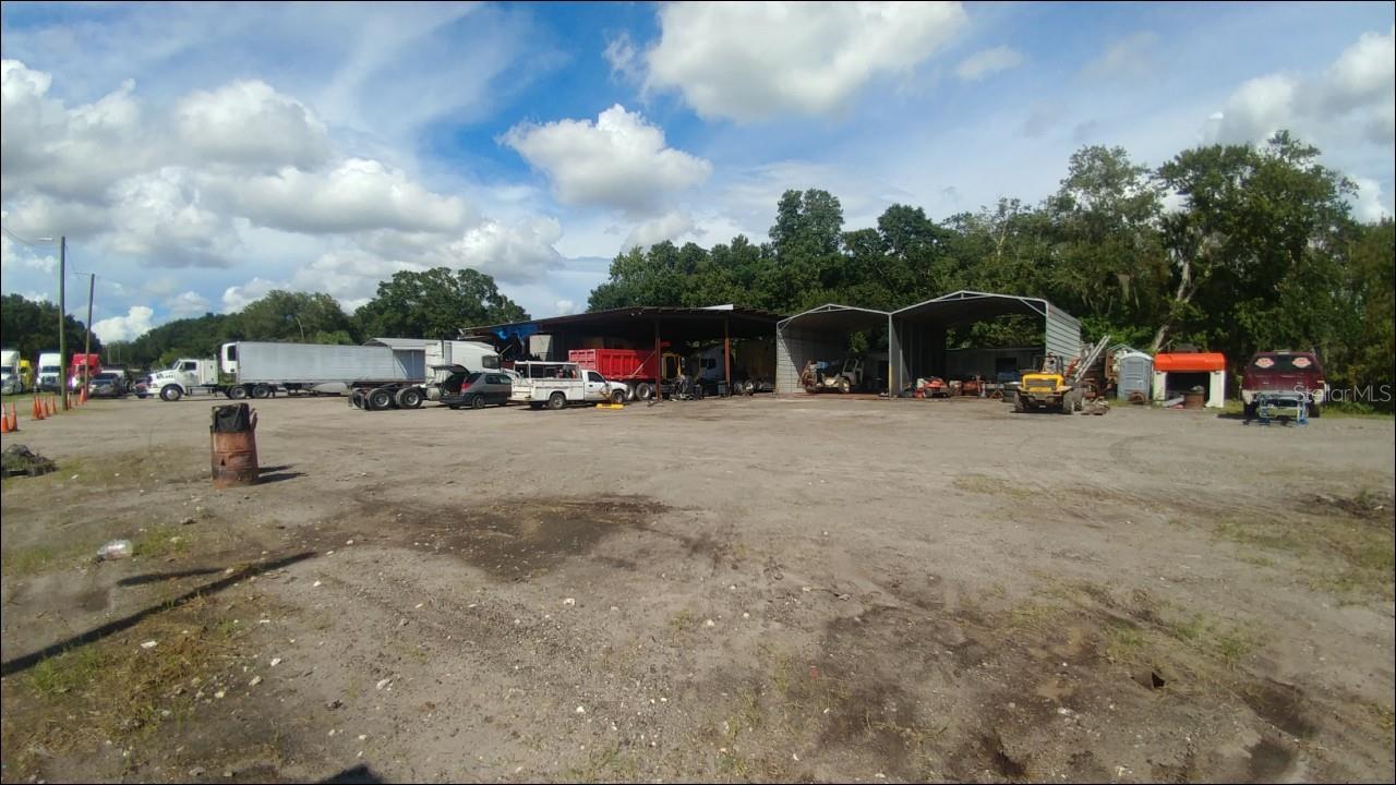 15040 S Us Highway 301 Property Photo 11