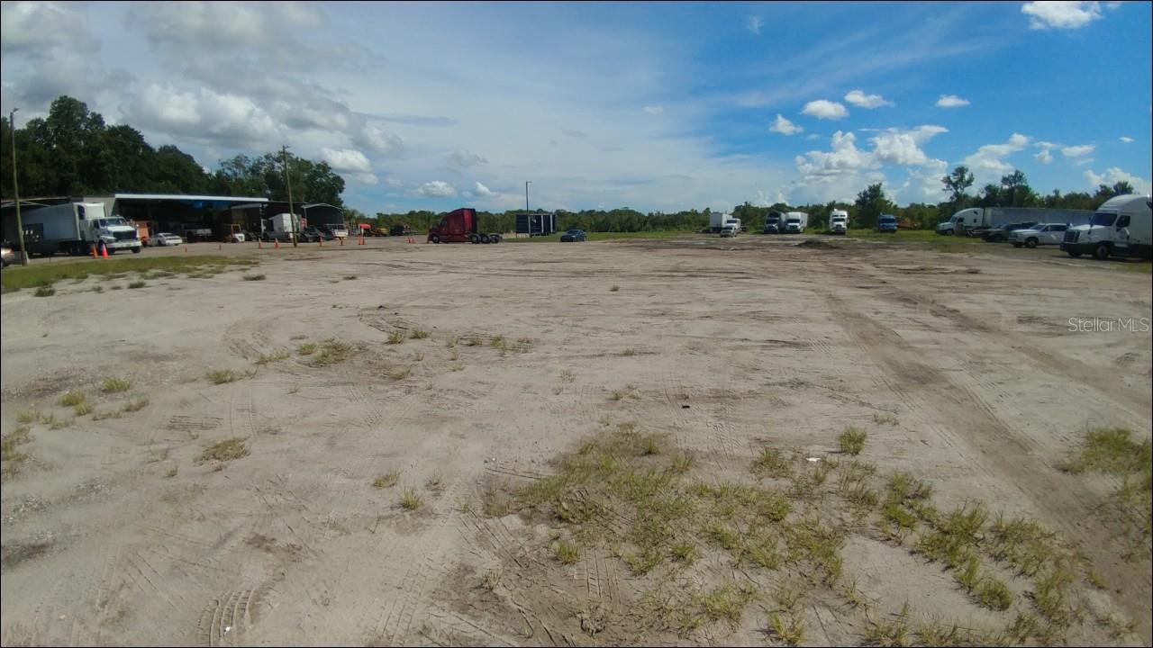 15040 S Us Highway 301 Property Photo 13