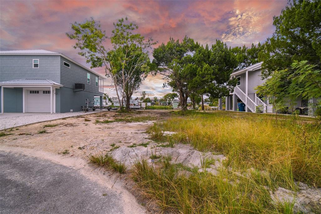 3171 Sea Grape Drive Property Photo 6