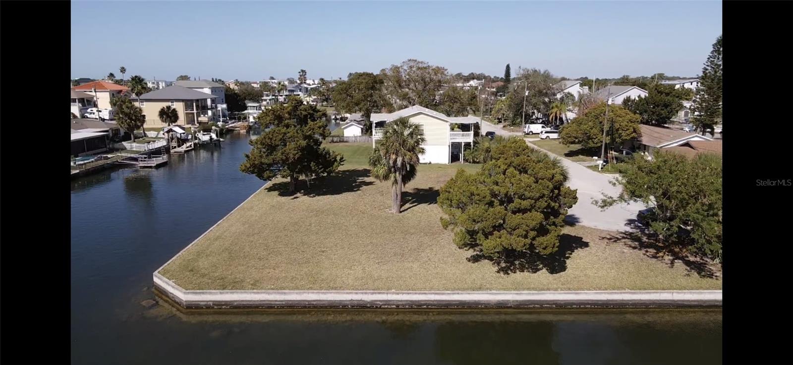 13701 Raie Avenue Property Photo 13