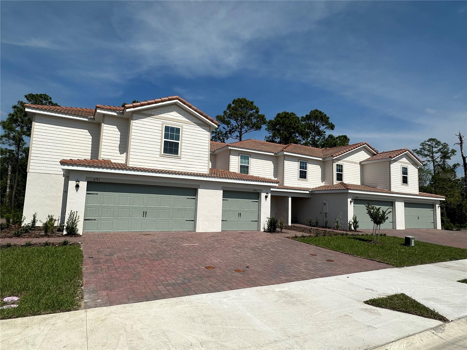 699 Bay Leaf Drive Property Photo 1