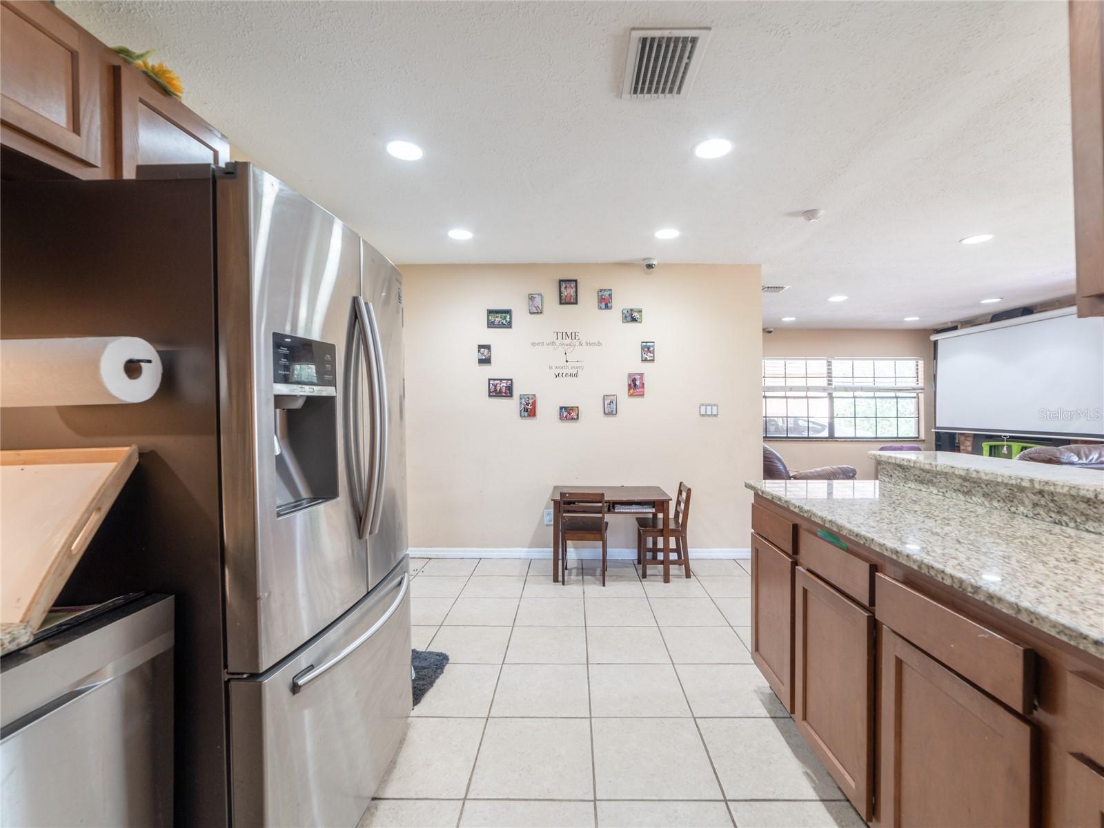 5306 N Falkenburg Road Property Photo 6