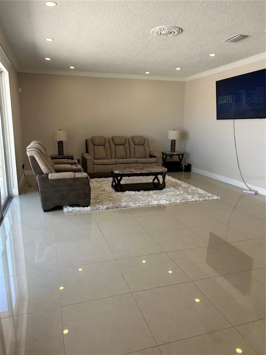 11120 Kempton Vista Drive Property Photo 11