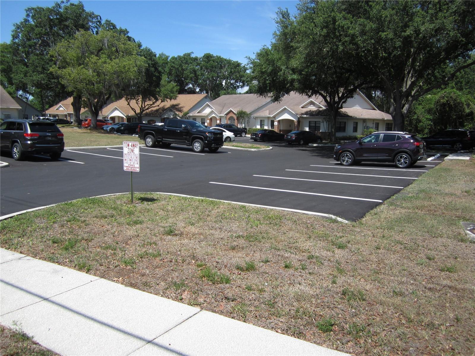 209 Crystal Grove Blvd Property Photo 6