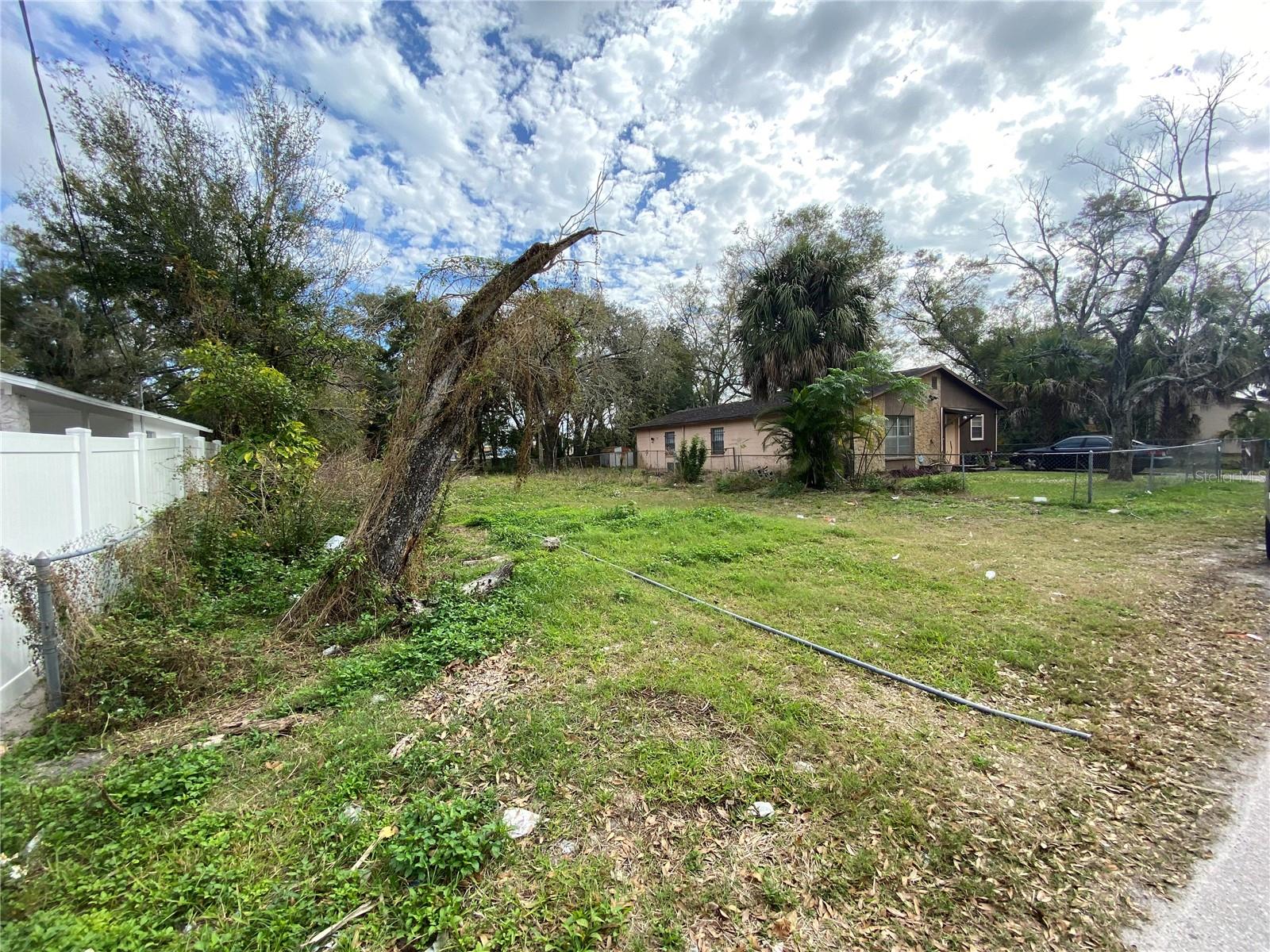 2907 Cord St Property Photo 2