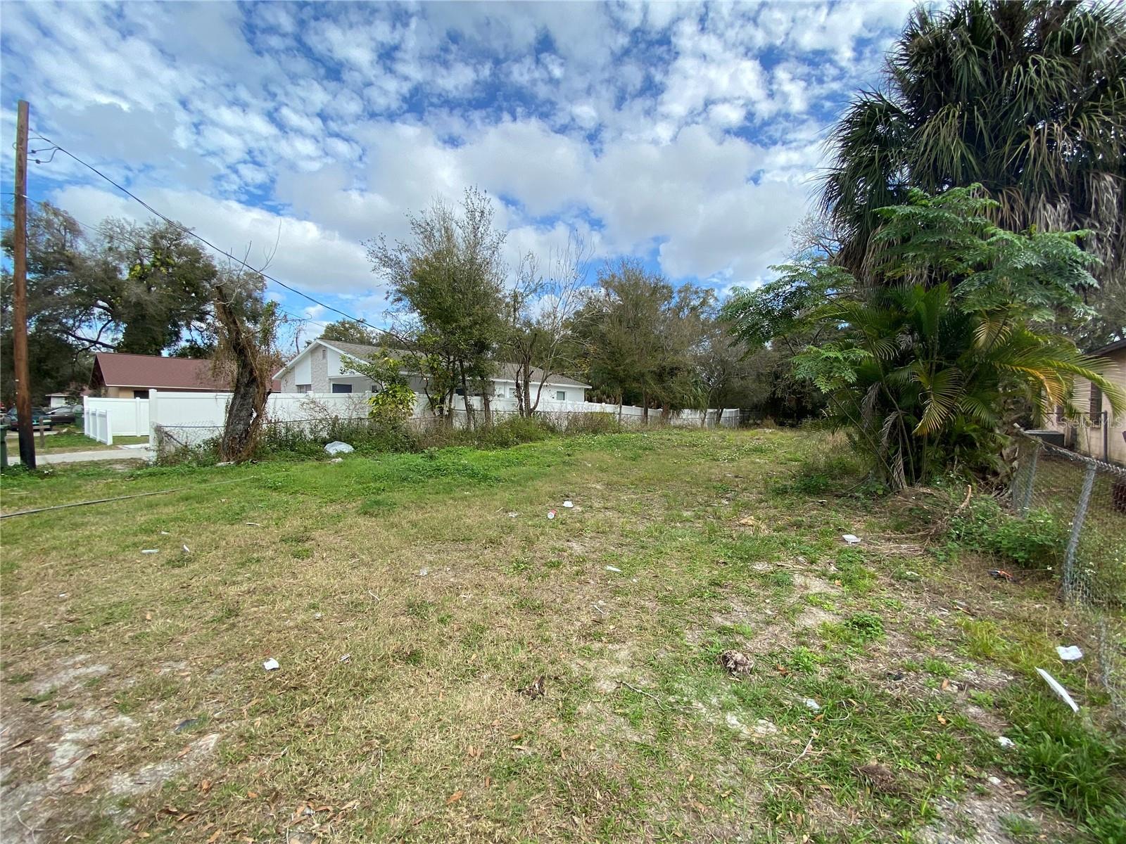 2907 Cord St Property Photo 3