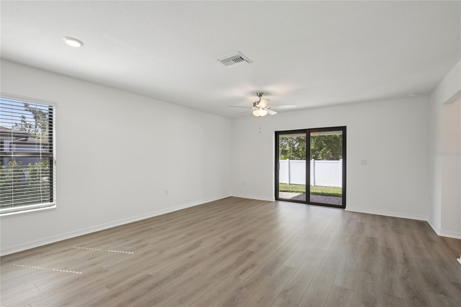 5413 Dayton Ln Property Photo 10