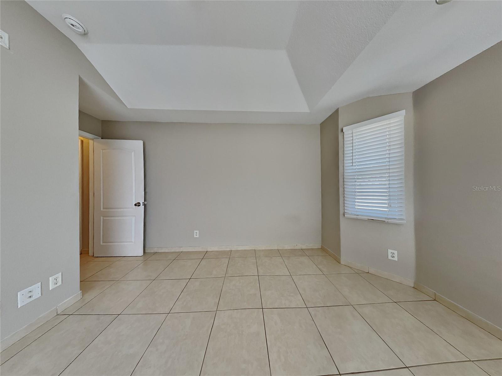 25410 Rancagua Drive Property Photo 6