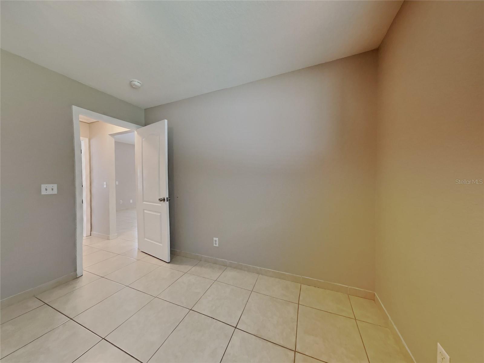 25410 Rancagua Drive Property Photo 10