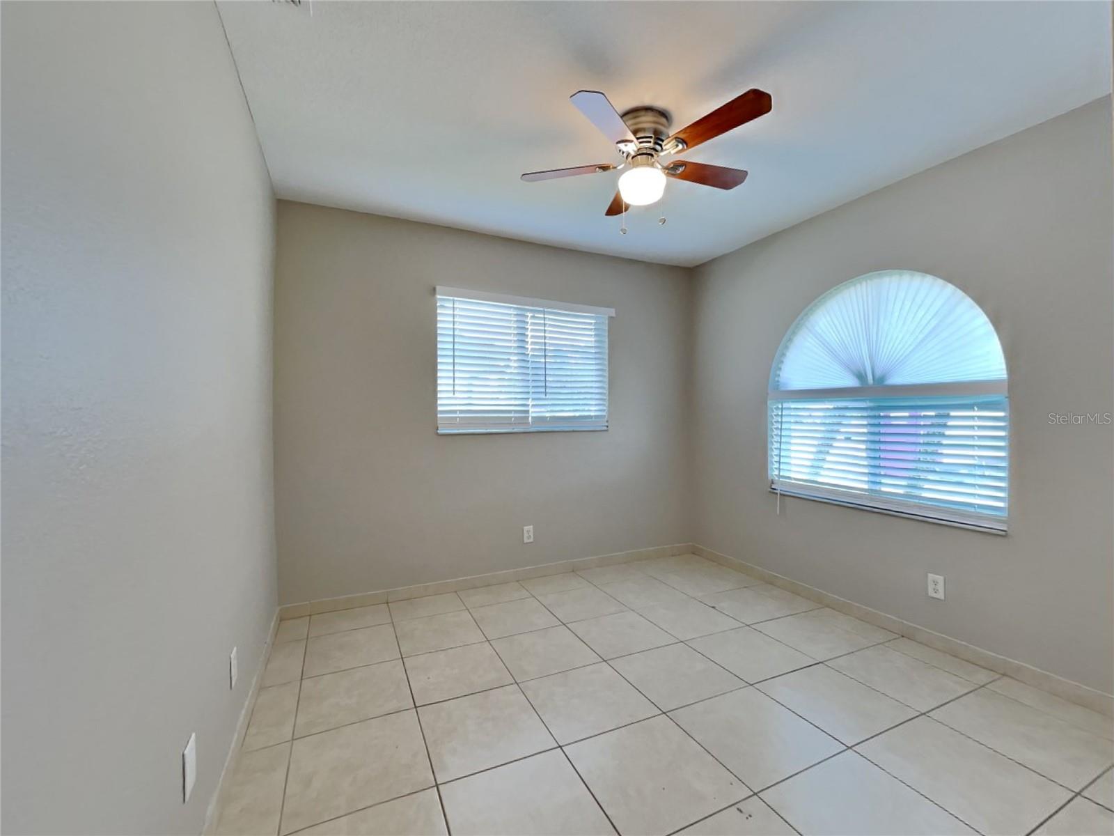 25410 Rancagua Drive Property Photo 11