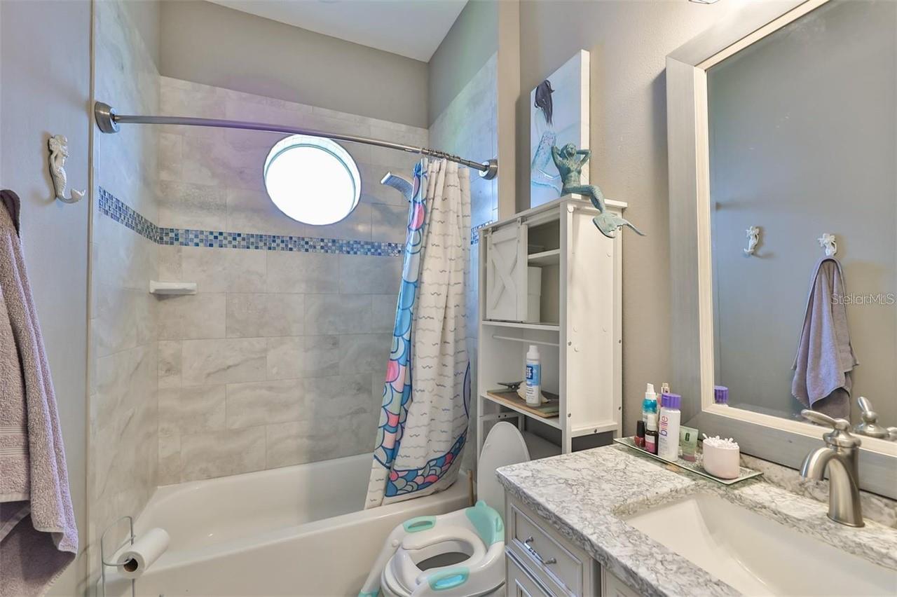 421 Bahama Grande Blvd Property Photo 14