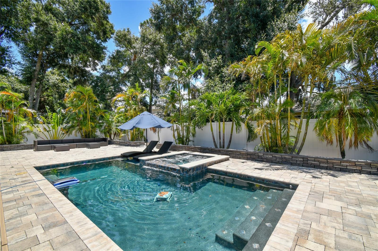 10413 Hampton Meadow Way Property Photo 9