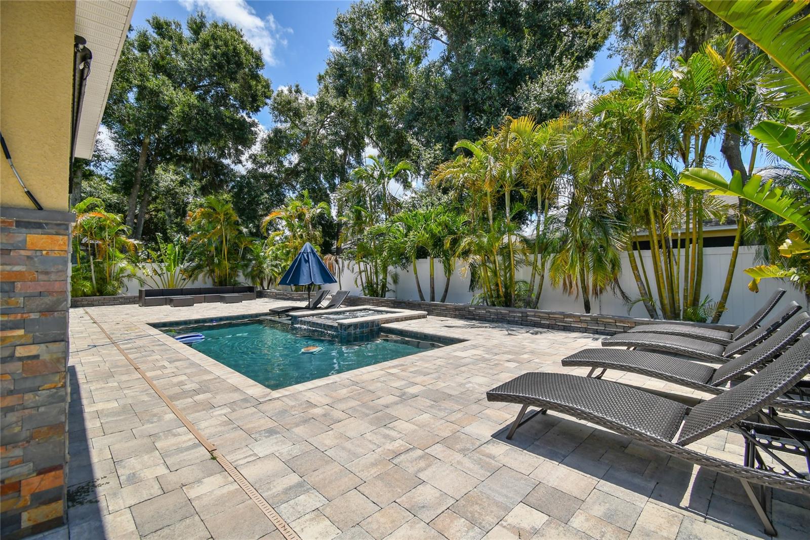 10413 Hampton Meadow Way Property Photo 10
