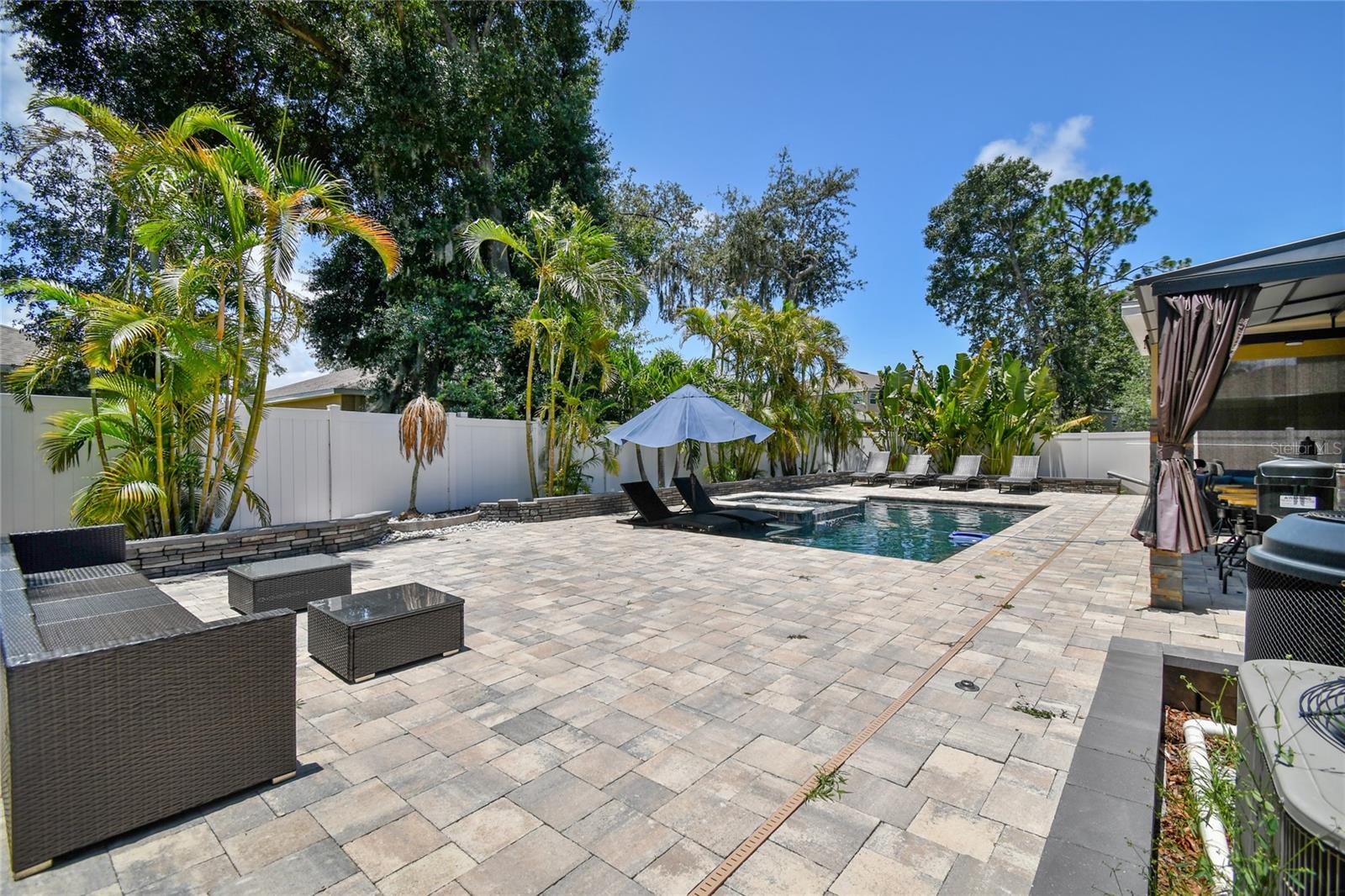 10413 Hampton Meadow Way Property Photo 13