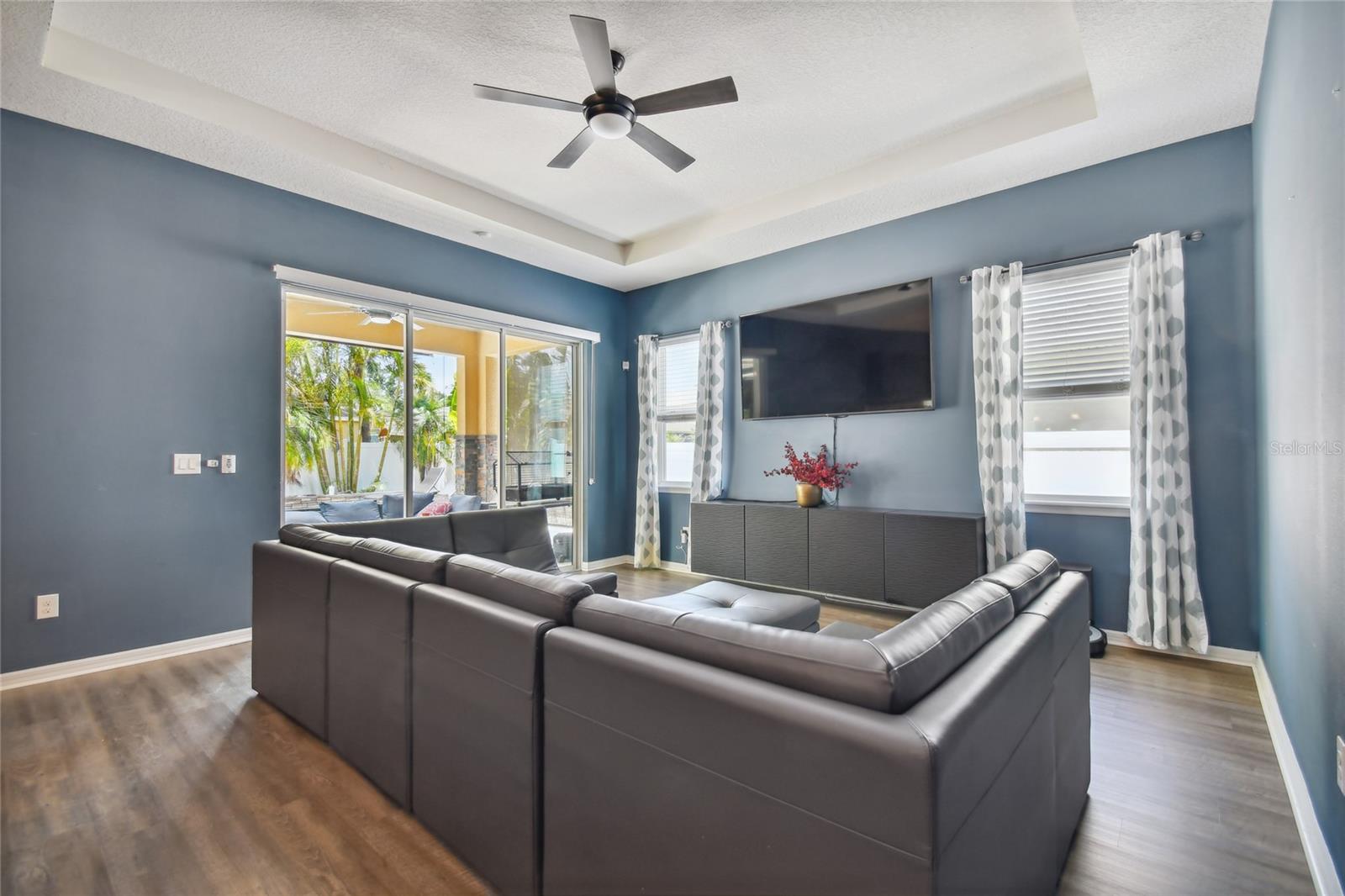 10413 Hampton Meadow Way Property Photo 20