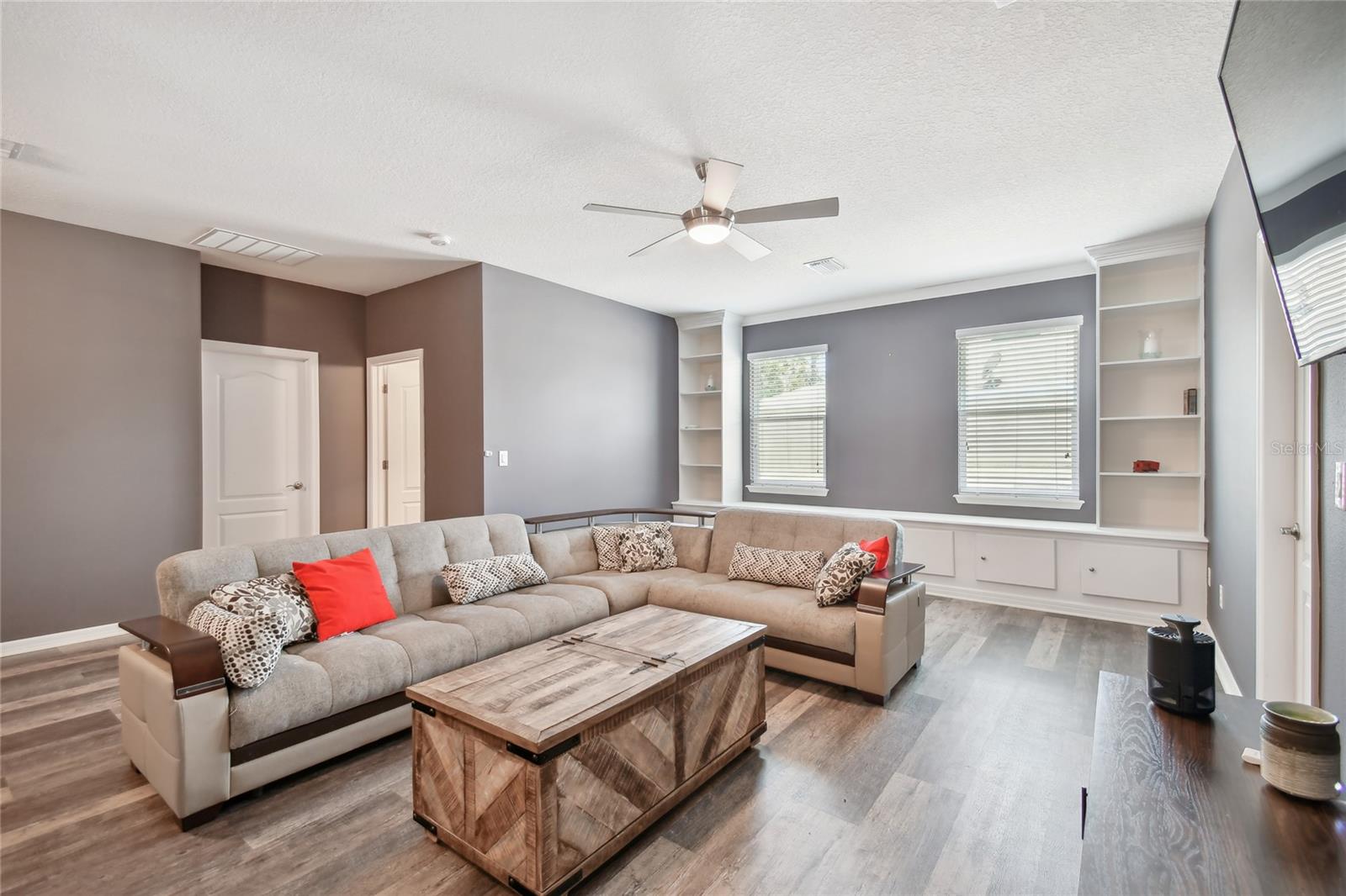 10413 Hampton Meadow Way Property Photo 35