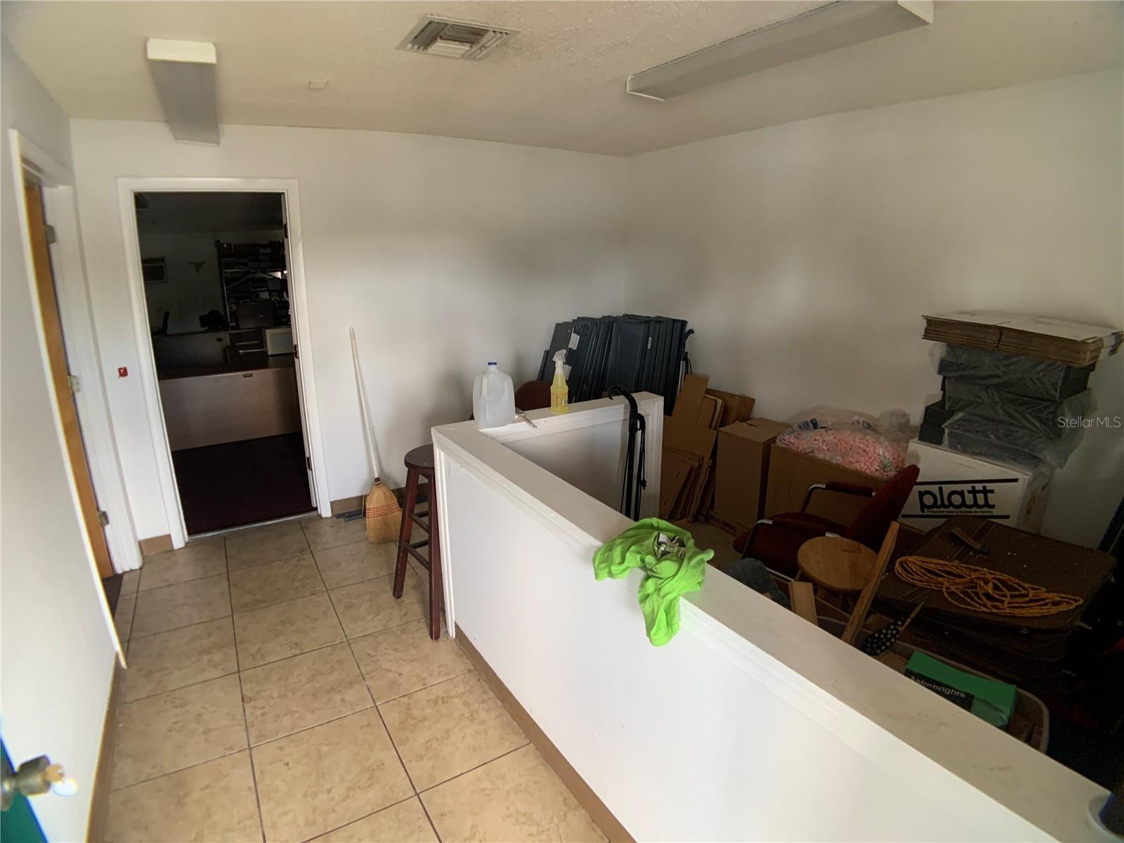 6880 46th Ave N Property Photo 5