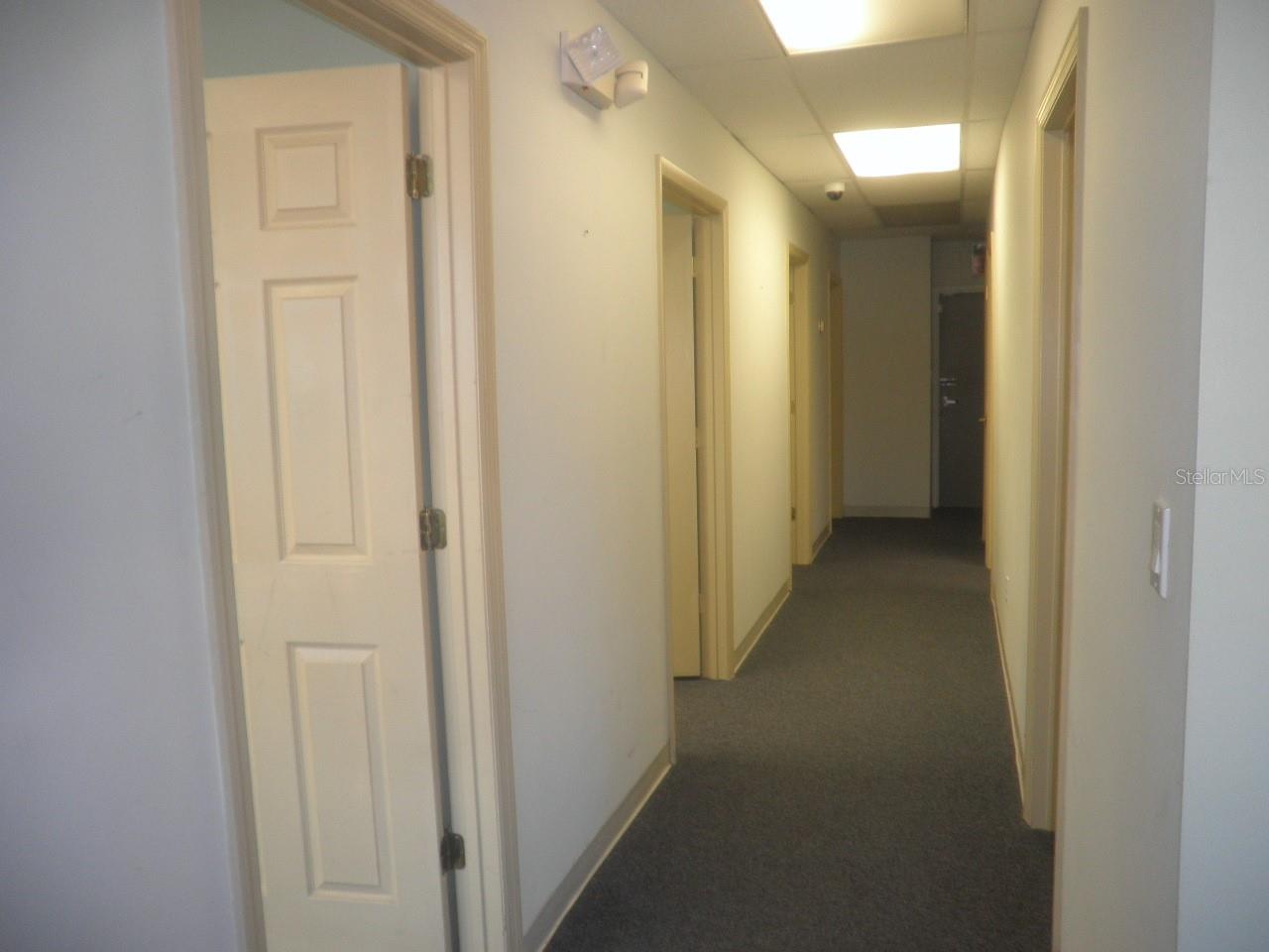 6880 46th Ave N Property Photo 9