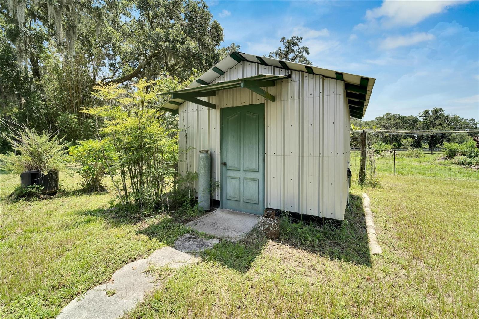 3003 N Wilder Rd Property Photo 54