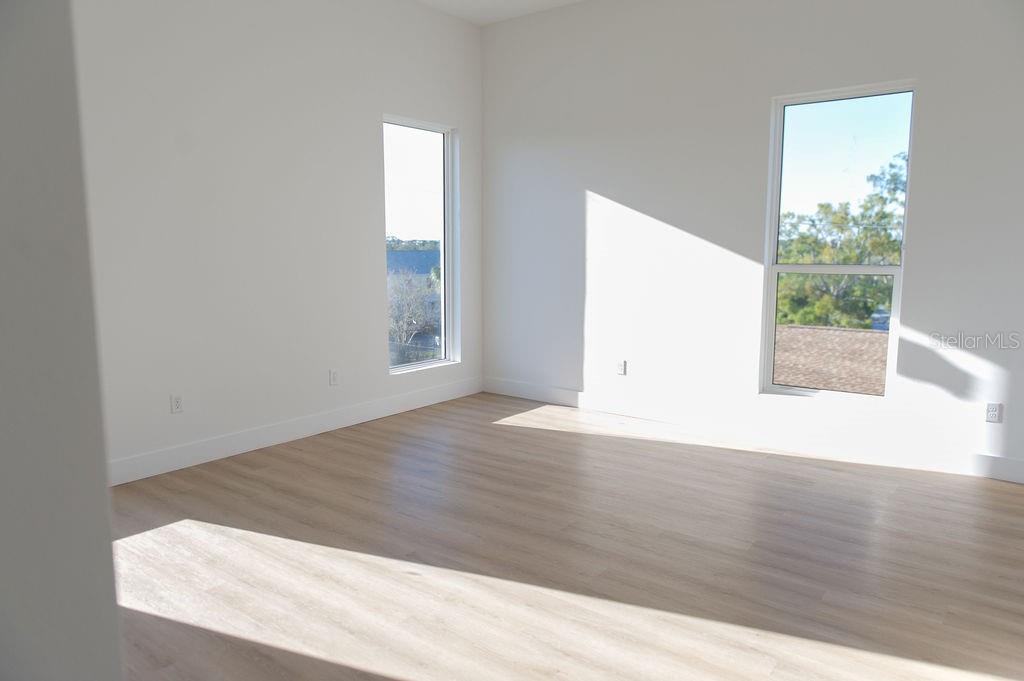 3850 Pompano Dr Se #1 Property Photo 8