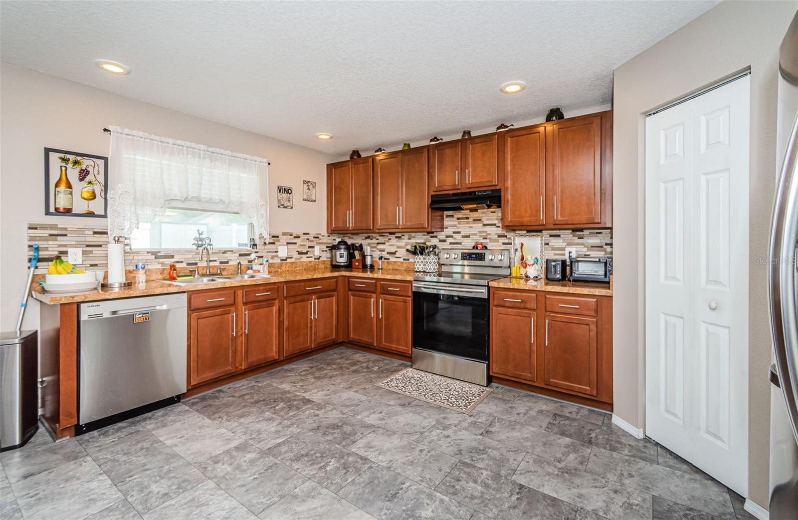11154 Running Pine Drive Property Photo 12