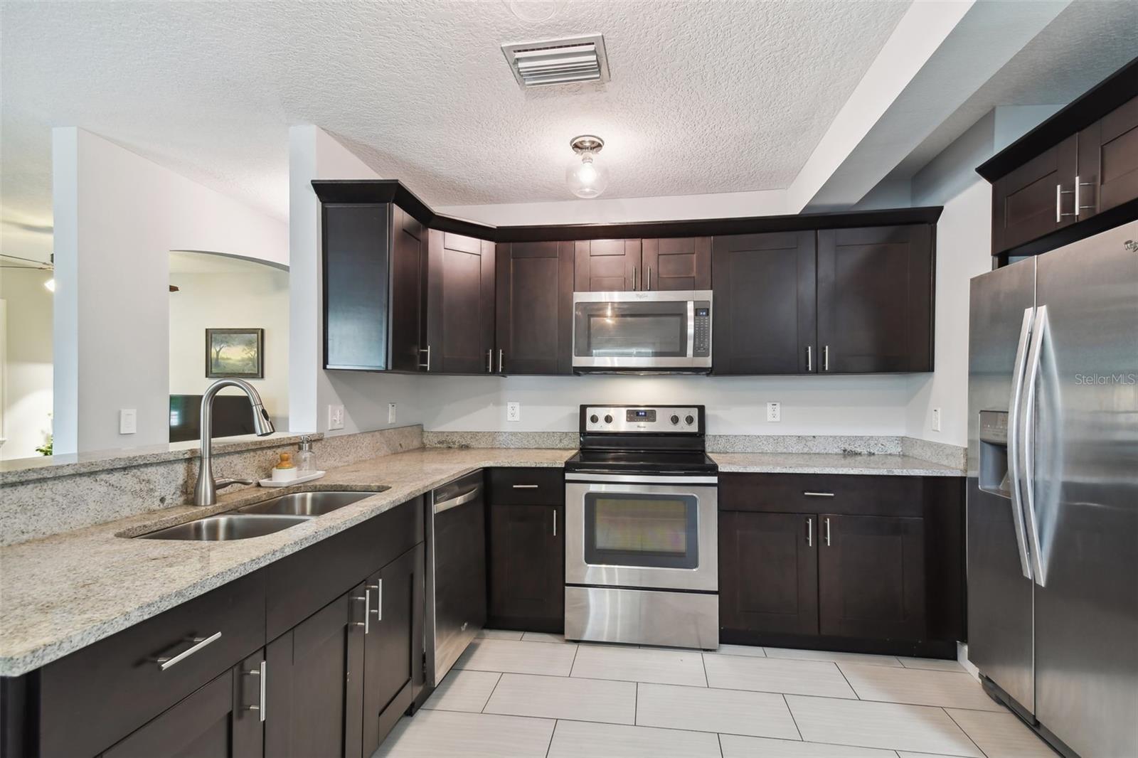 4714 W Bay View Avenue Property Photo 2