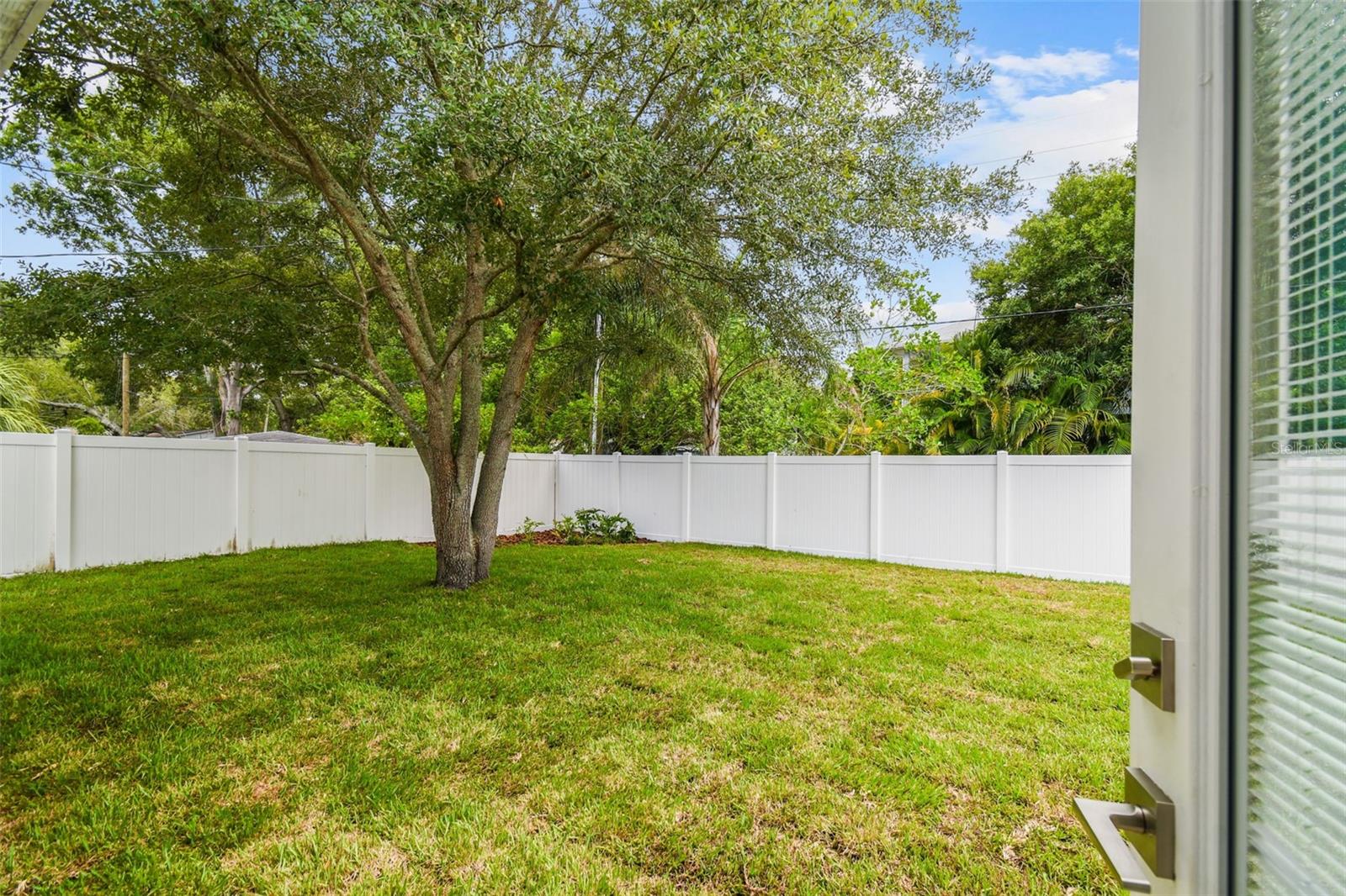 4714 W Bay View Avenue Property Photo 5