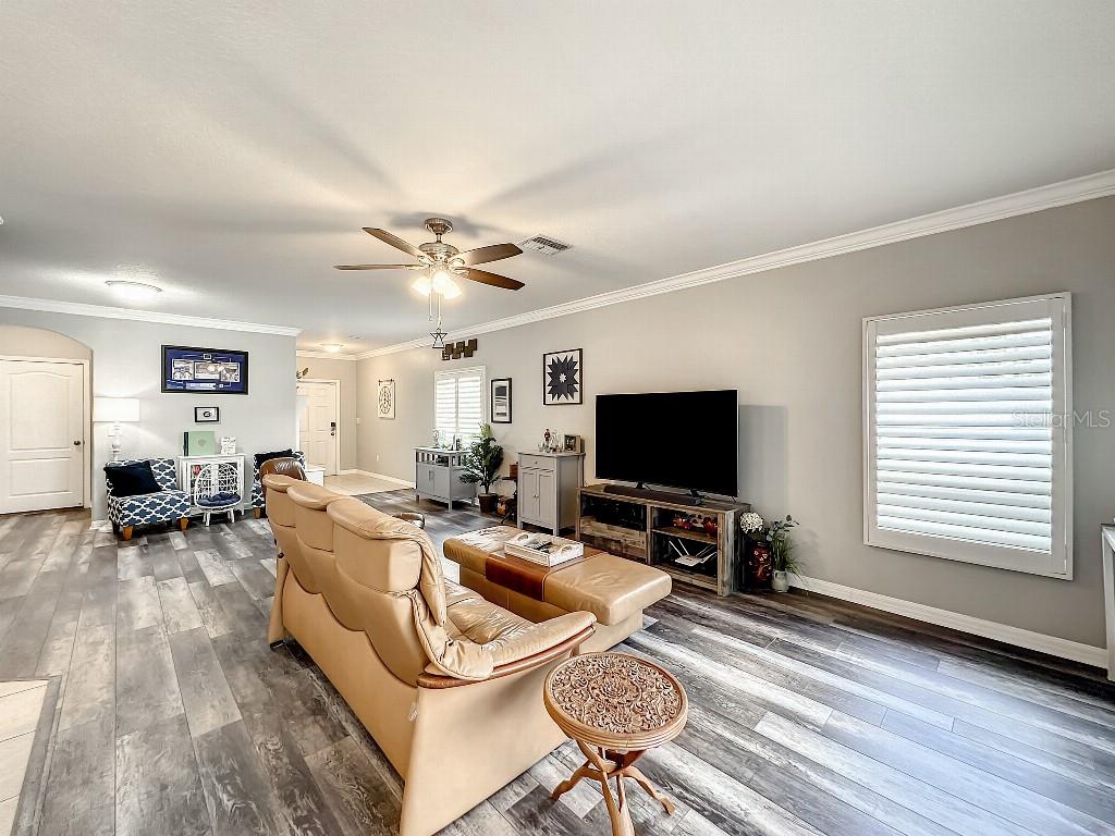 1112 Ballard Green Place Property Photo 14