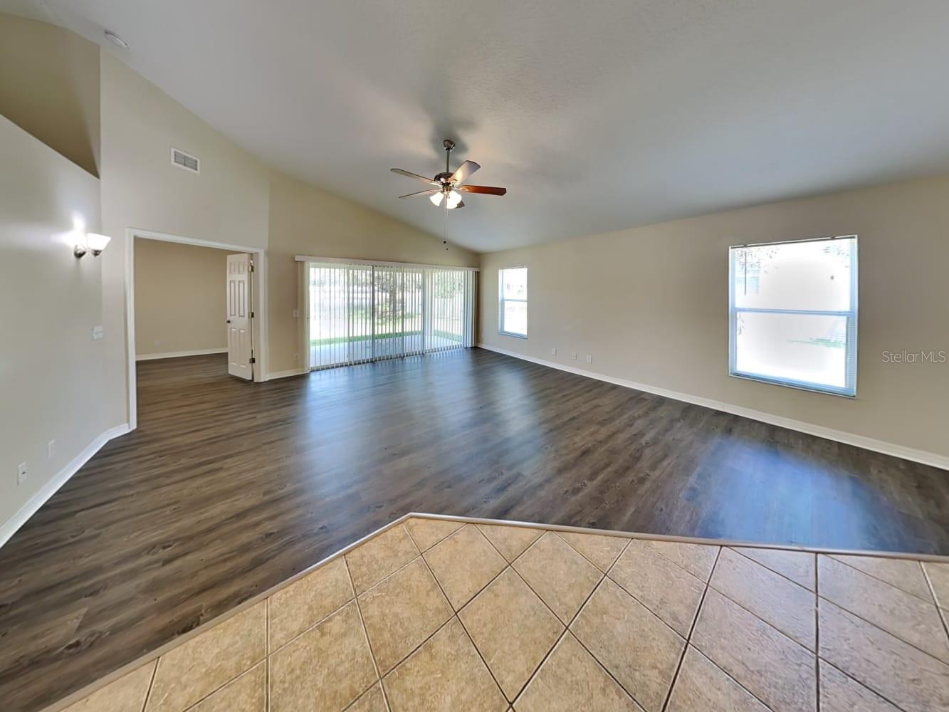 6923 34th Avenue E Property Photo 5