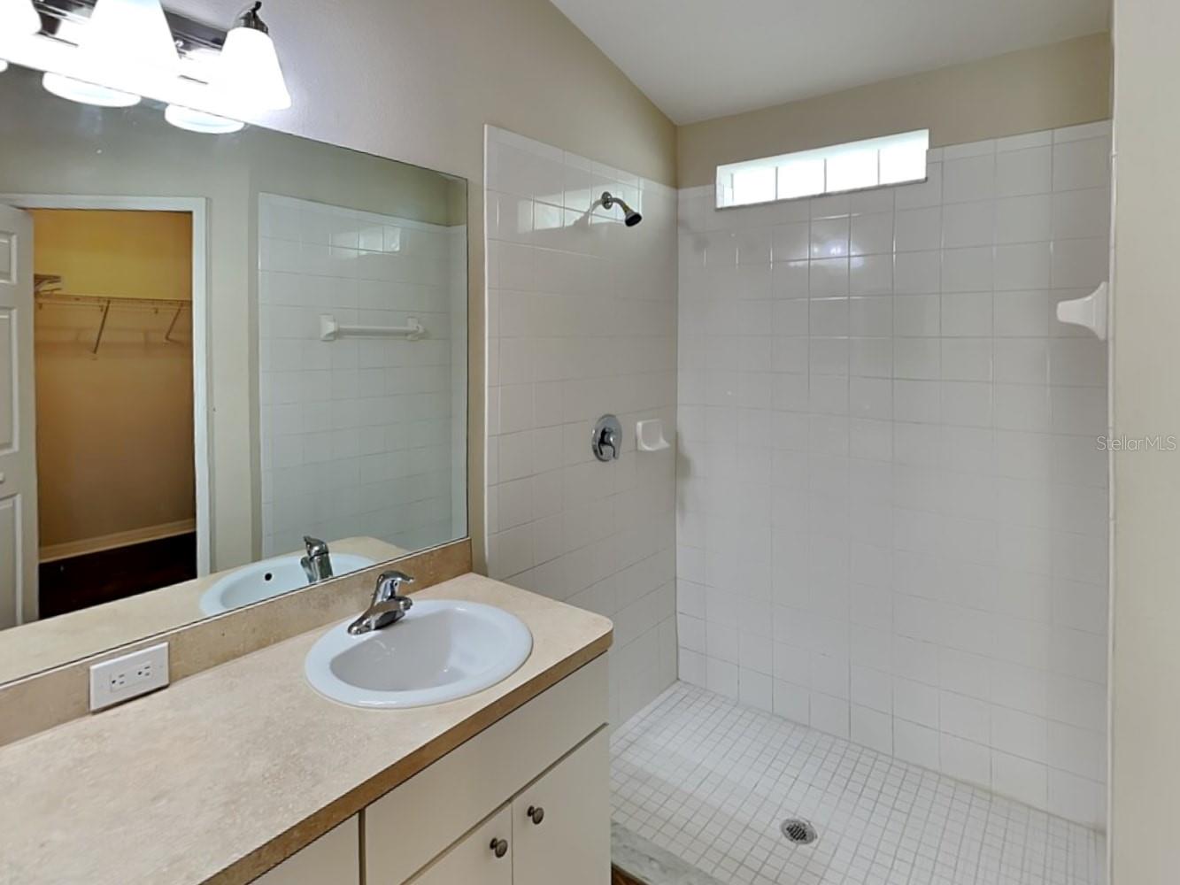 6923 34th Avenue E Property Photo 7