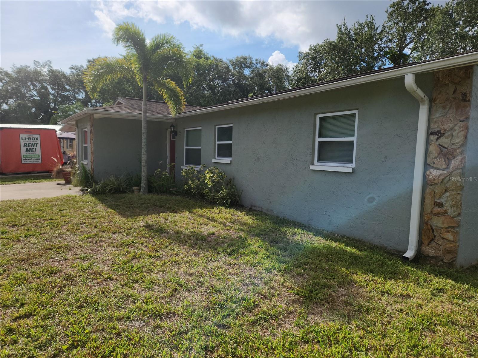 6726 88th Avenue N Property Photo 4