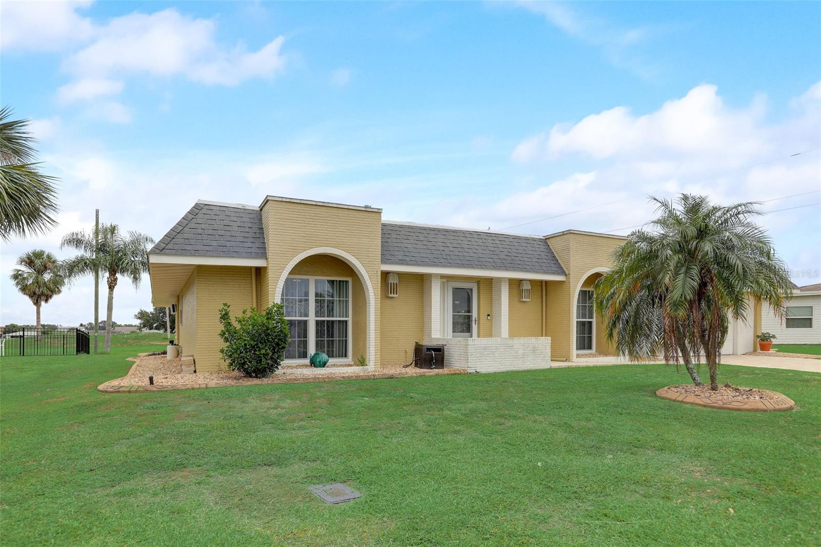 603 Fox Hills Drive Property Photo 1