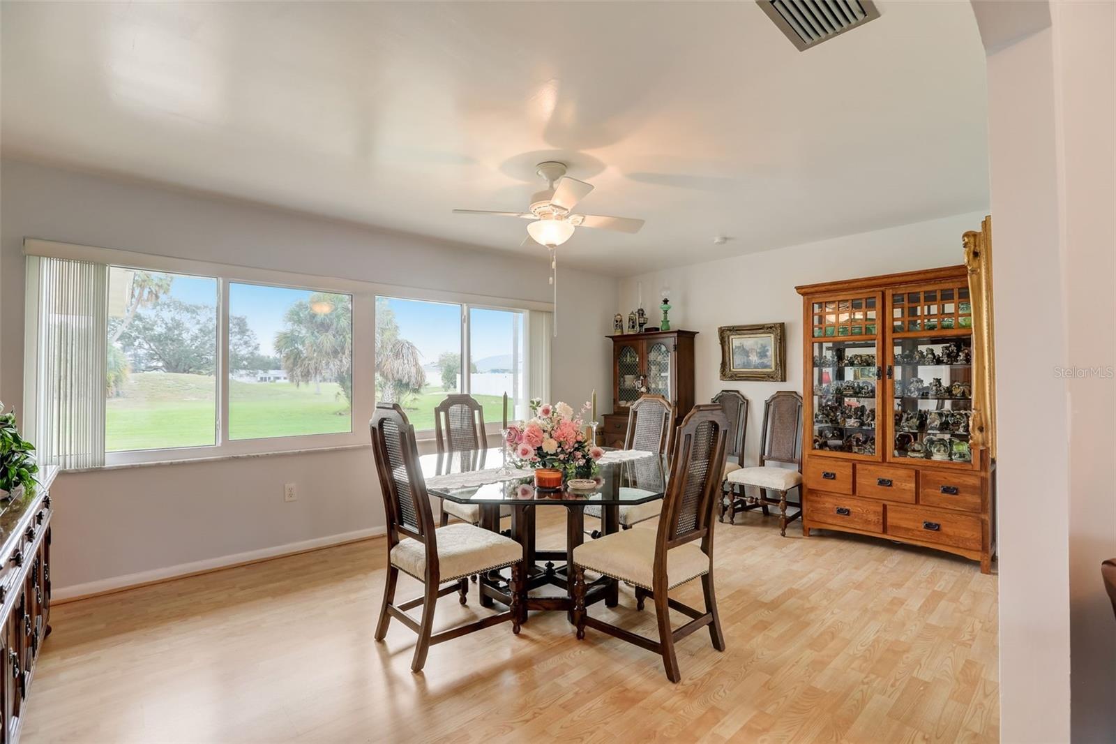 603 Fox Hills Drive Property Photo 12