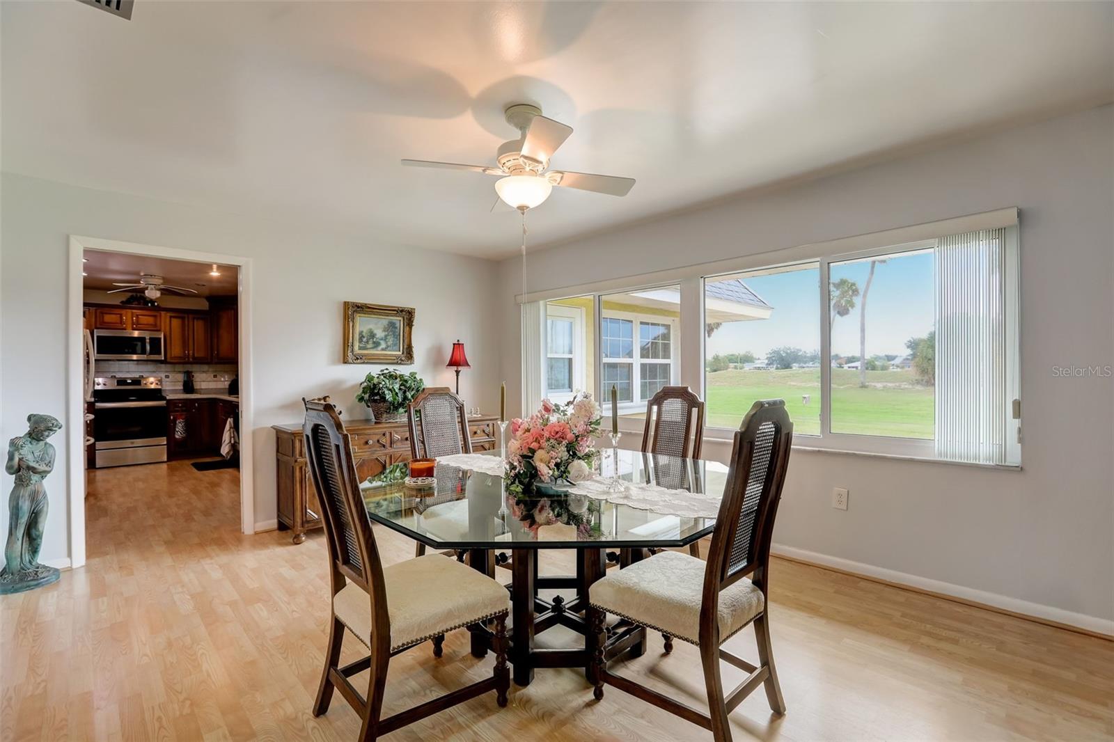 603 Fox Hills Drive Property Photo 13