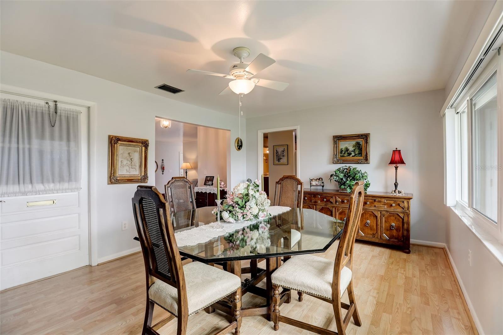 603 Fox Hills Drive Property Photo 14