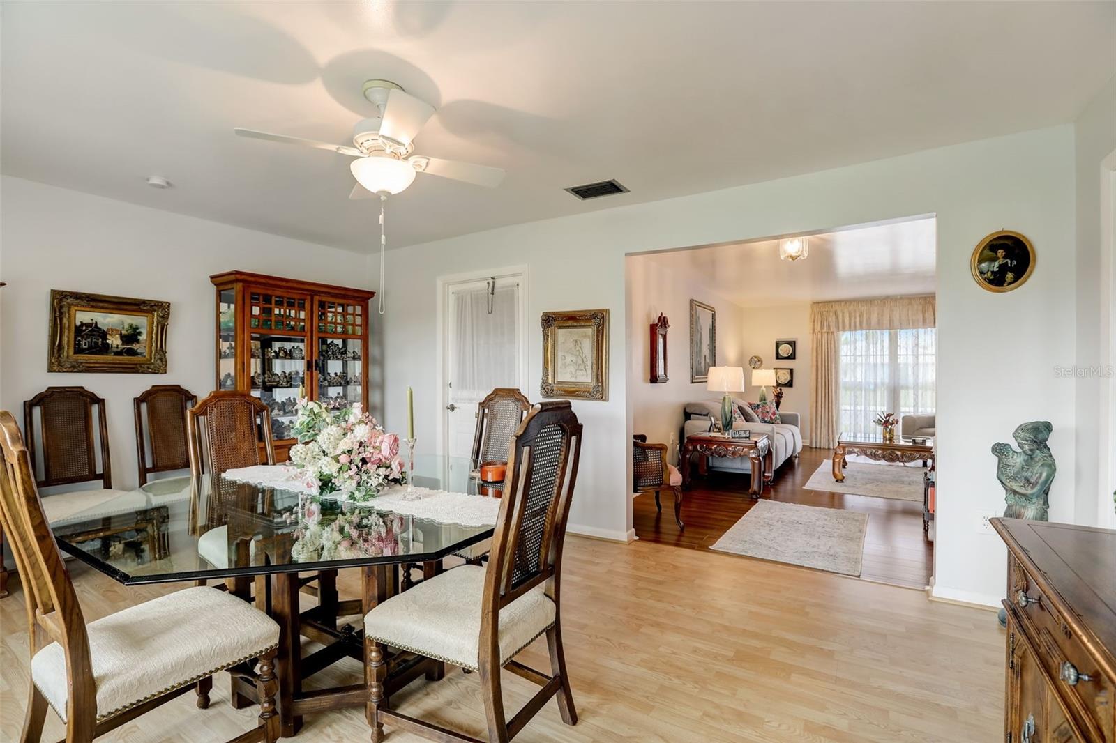 603 Fox Hills Drive Property Photo 15
