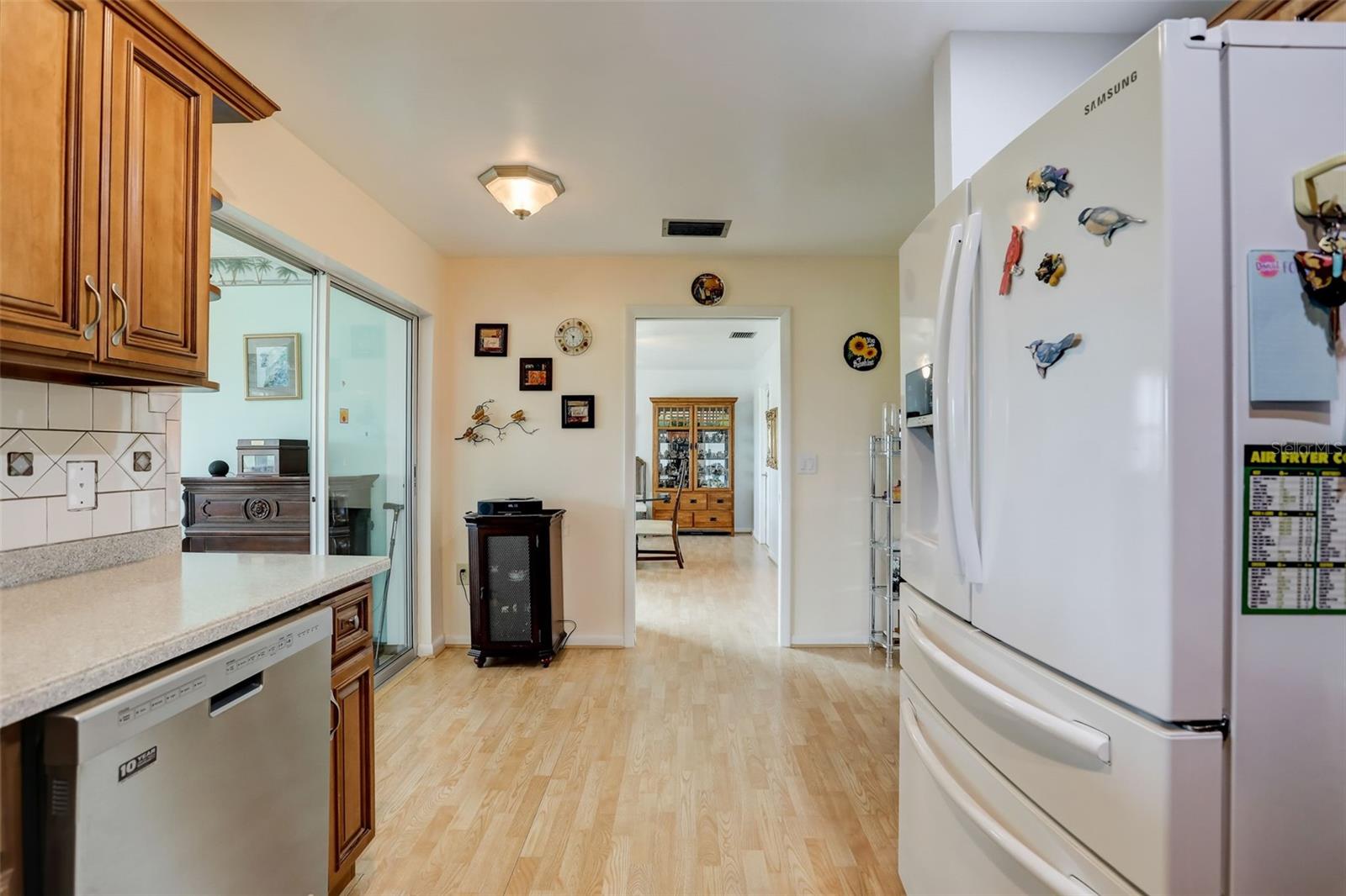 603 Fox Hills Drive Property Photo 19