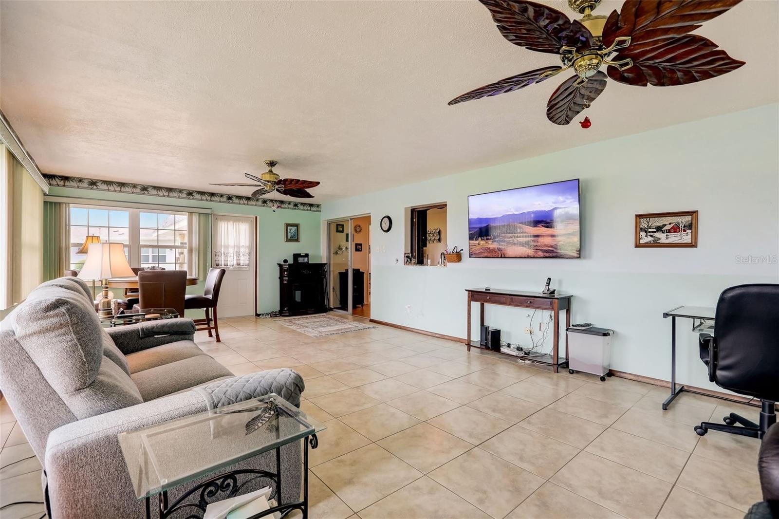 603 Fox Hills Drive Property Photo 22
