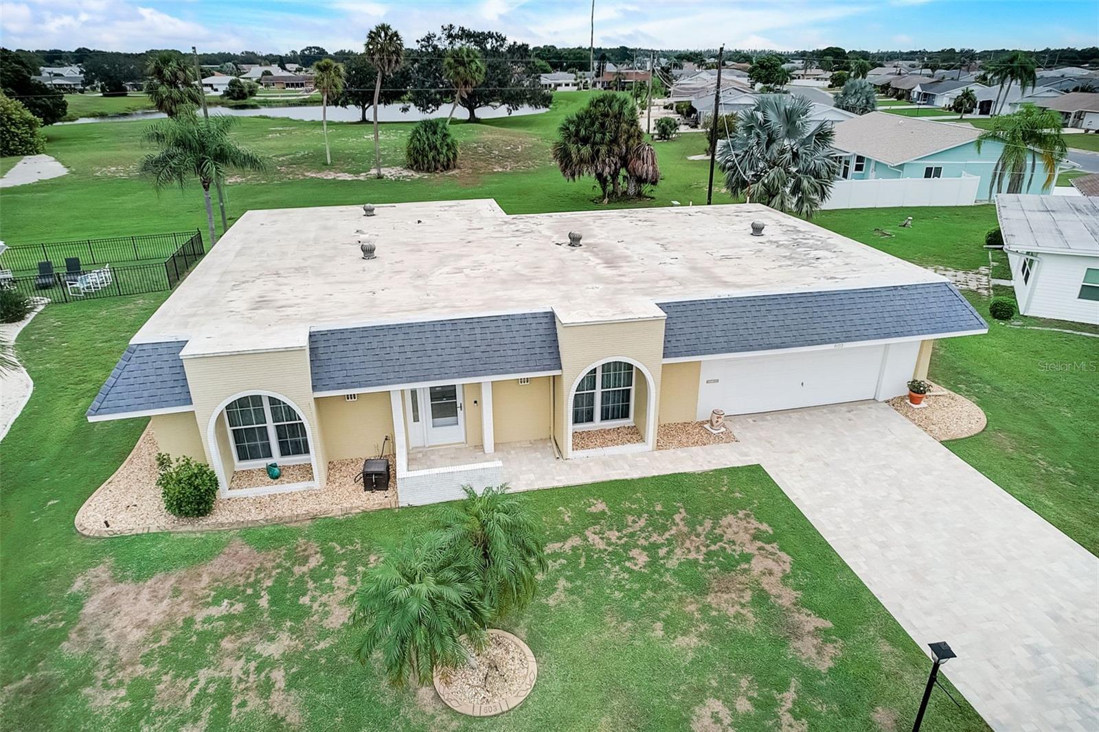 603 Fox Hills Drive Property Photo 35