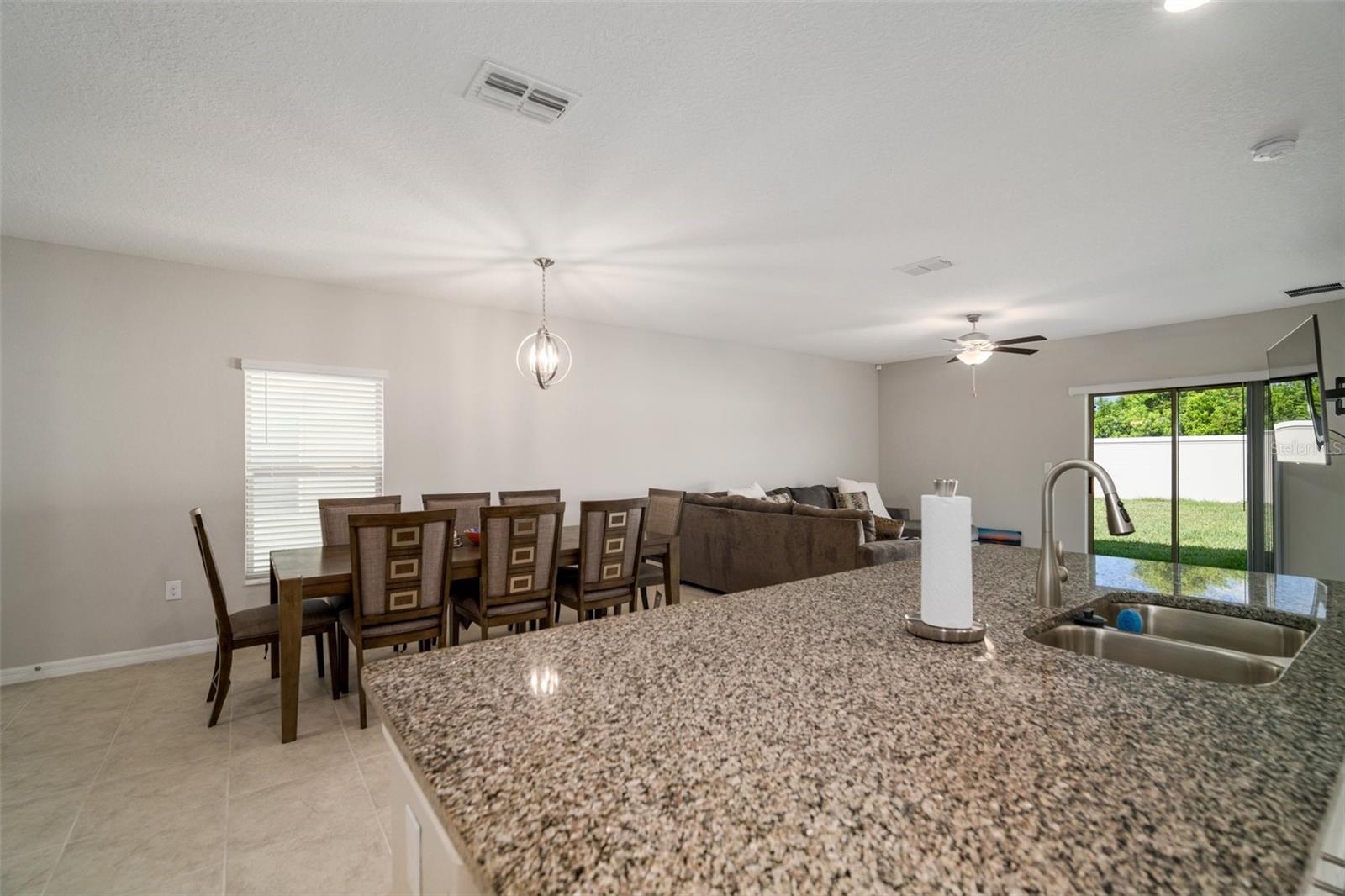 6980 King Creek Dr Property Photo 15
