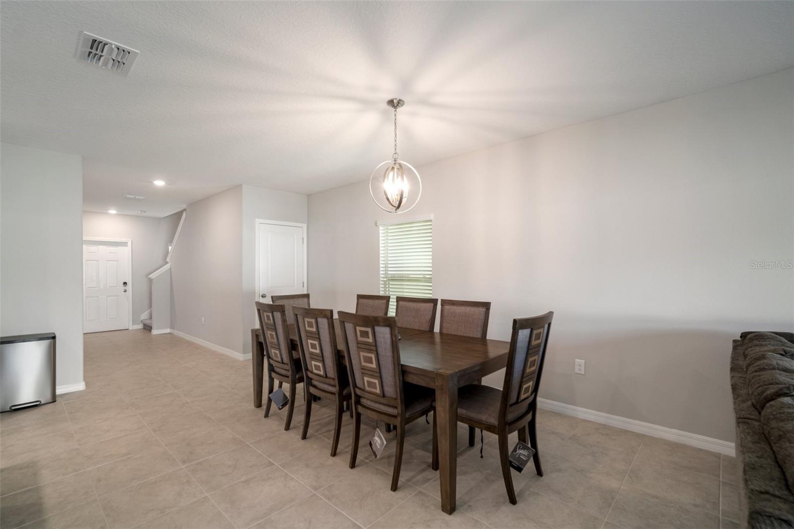 6980 King Creek Dr Property Photo 16
