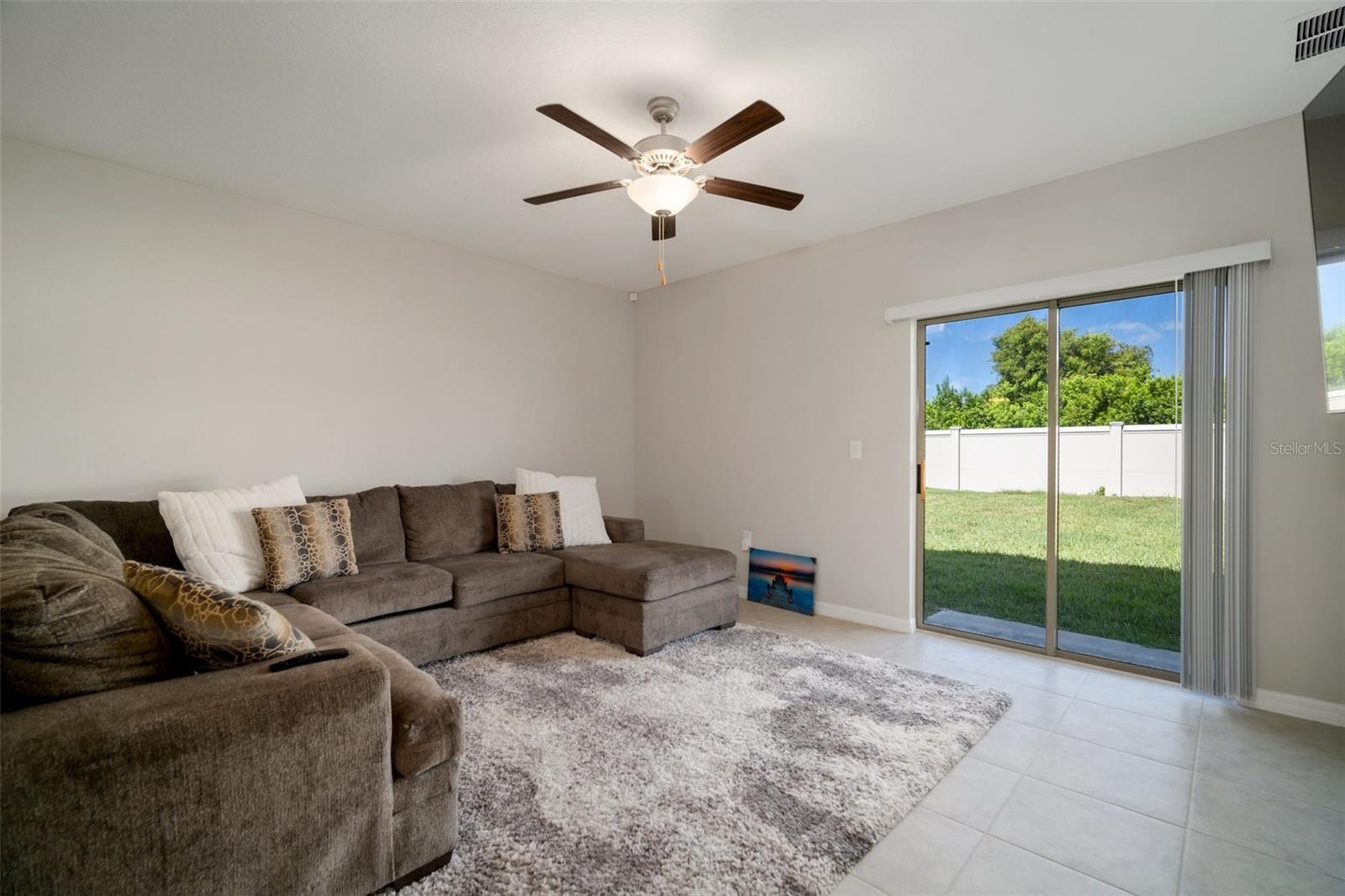 6980 King Creek Dr Property Photo 18