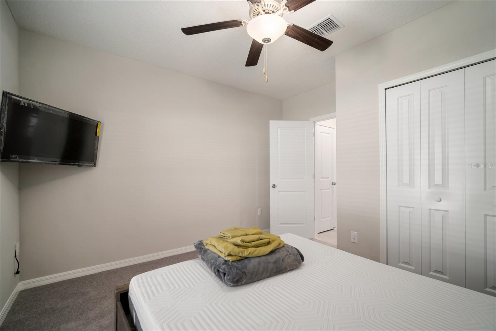 6980 King Creek Dr Property Photo 28