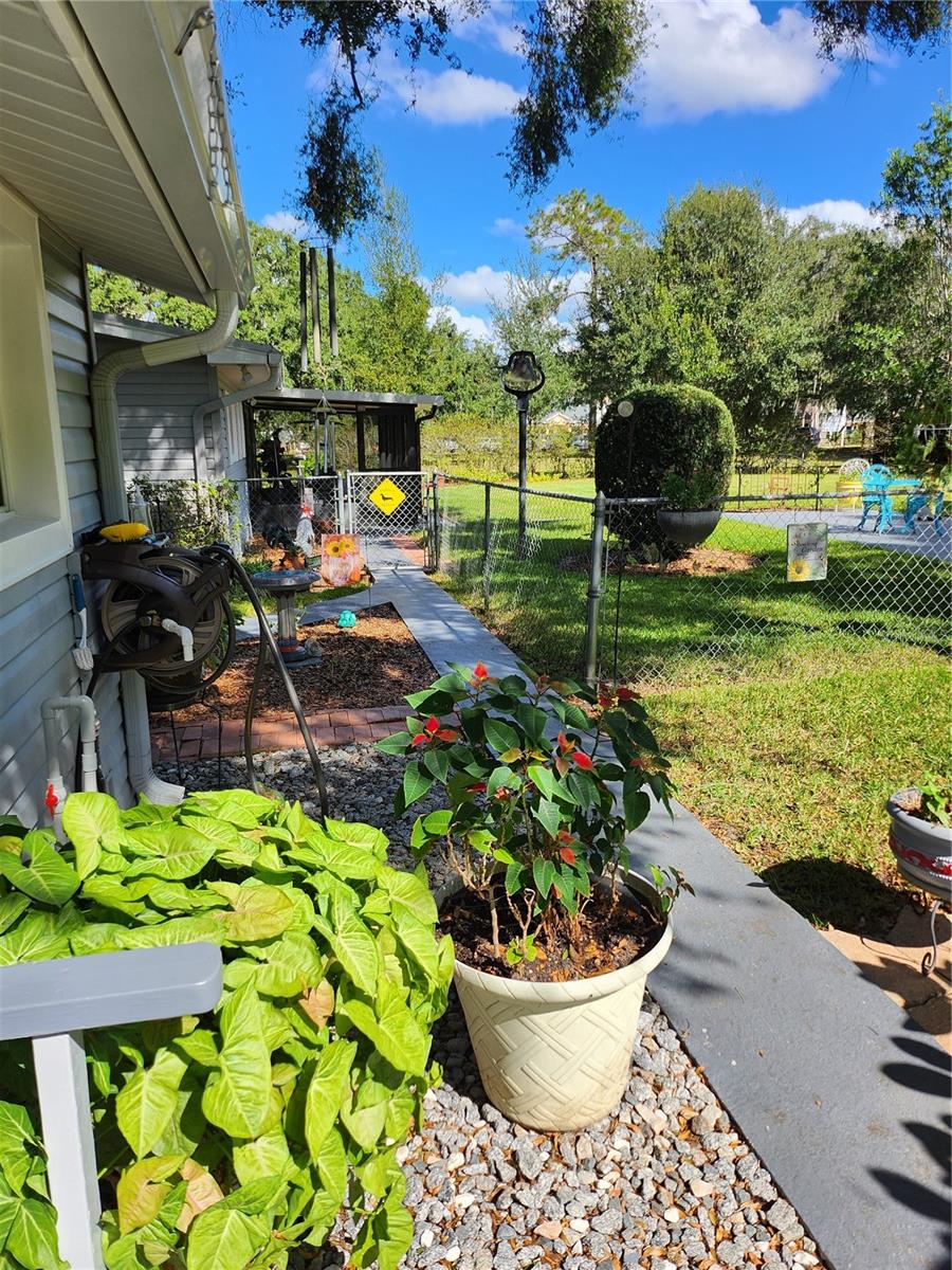 411 Bryan Rd Property Photo 12