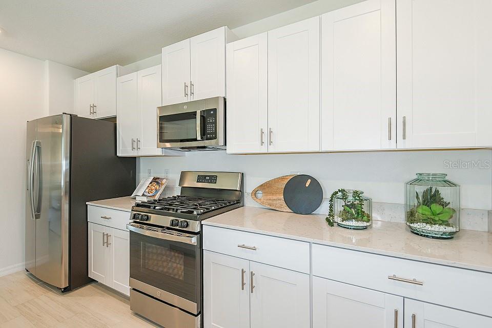 2530 Leonia Ln Property Photo 10
