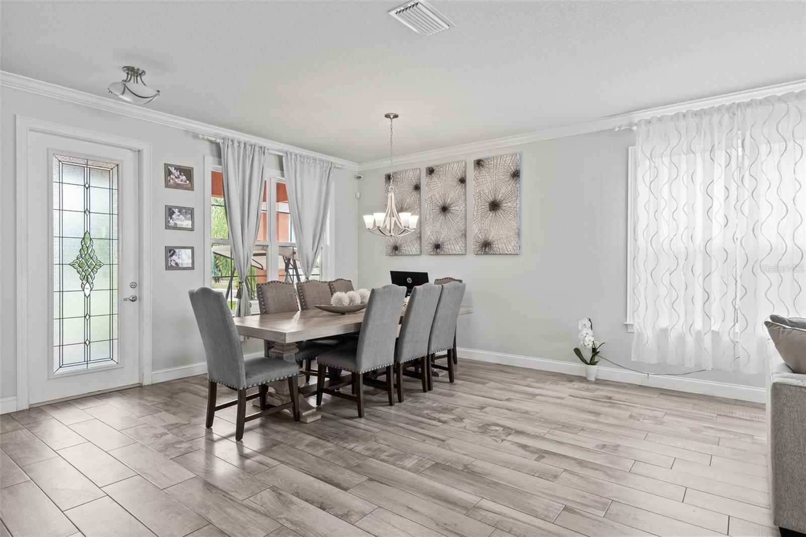 6409 Oyster Island Cv Property Photo 3