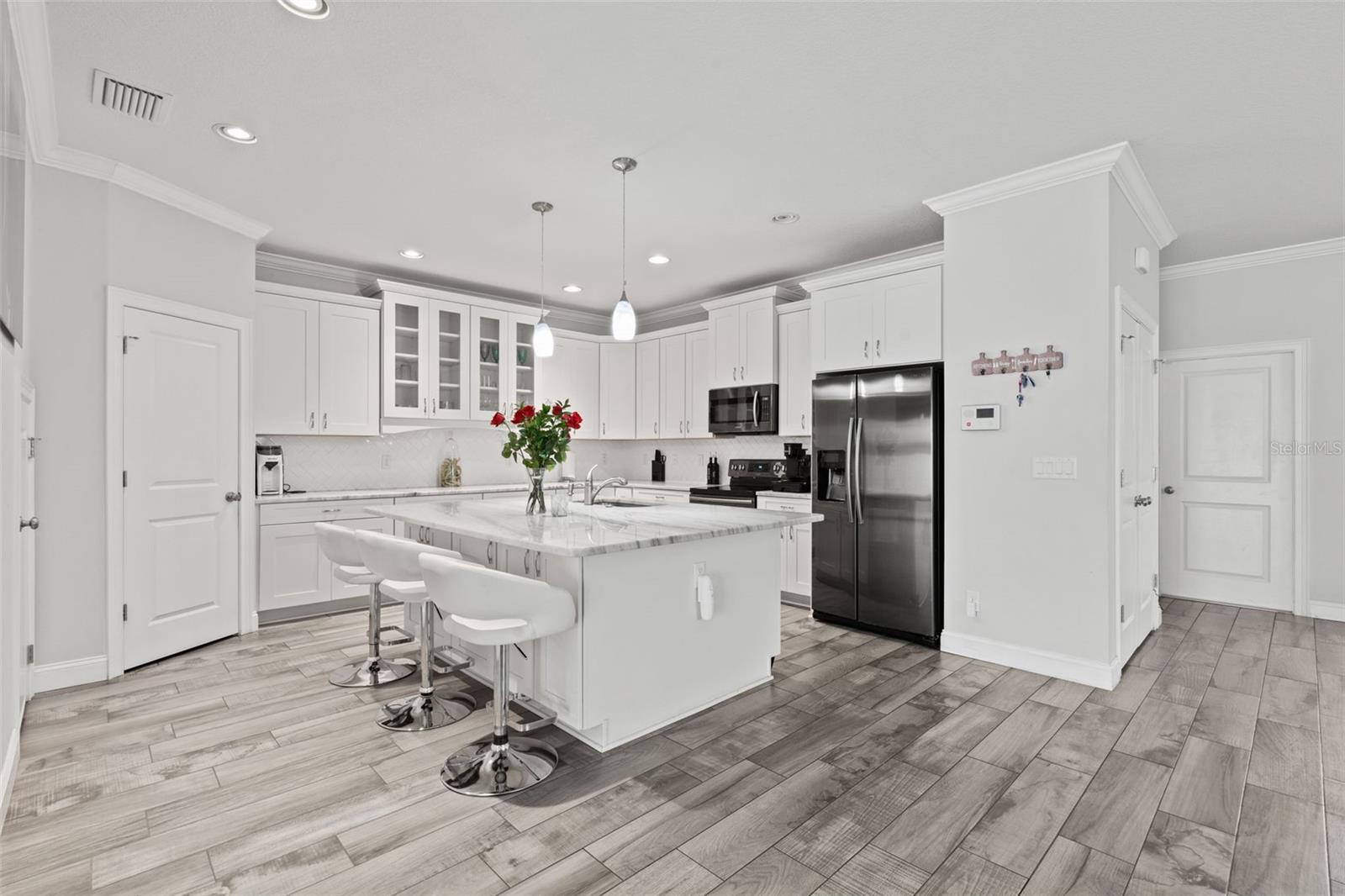 6409 Oyster Island Cv Property Photo 11