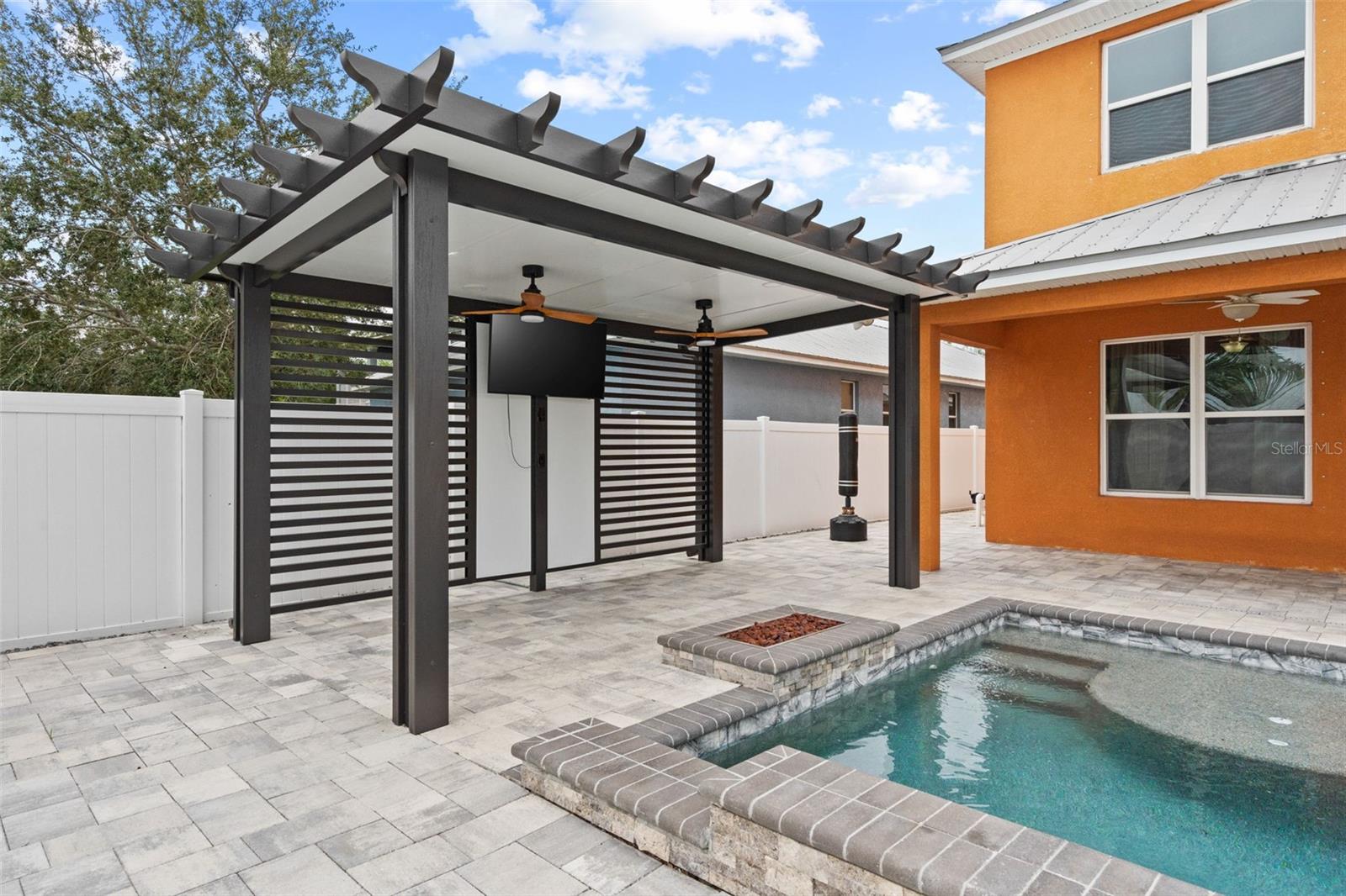 6409 Oyster Island Cv Property Photo 38