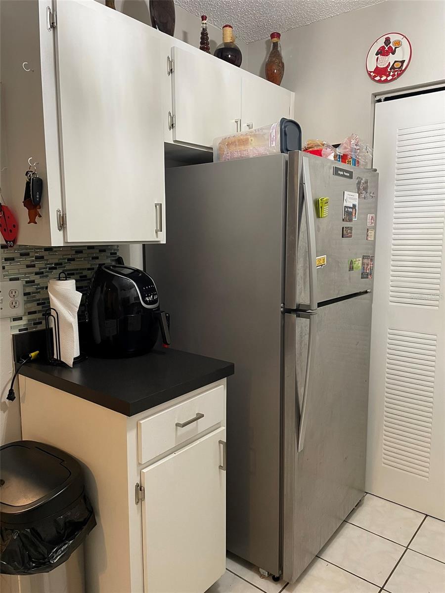 6010 Laketree Ln #l Property Photo 10