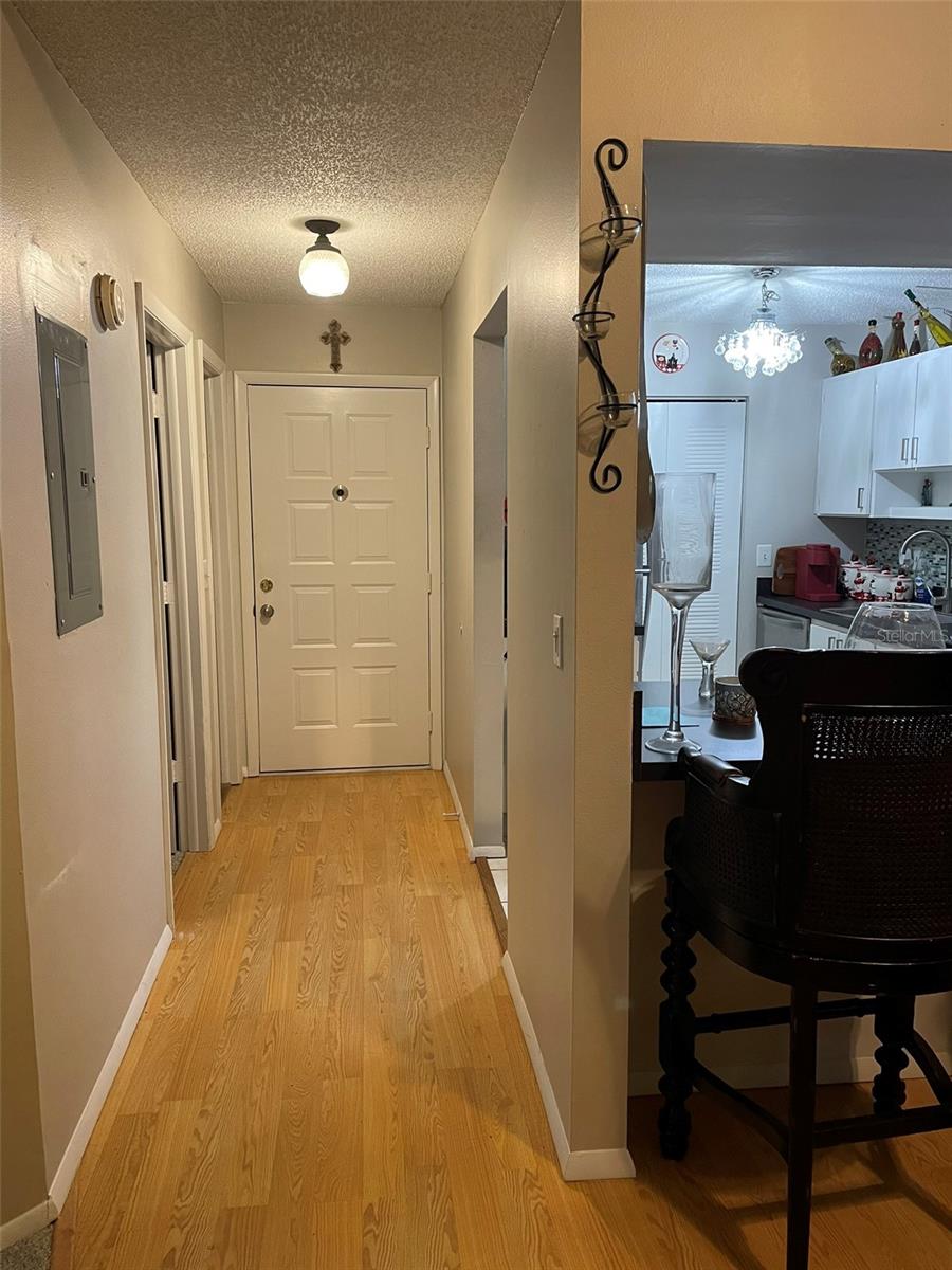 6010 Laketree Ln #l Property Photo 12